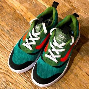 Vans ultra range adventurer shoes